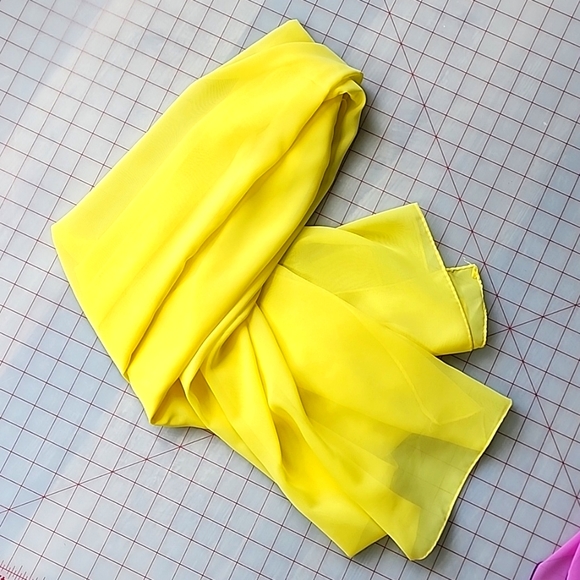 Neck Scarf  light yellow Neck wrap - Picture 3 of 3